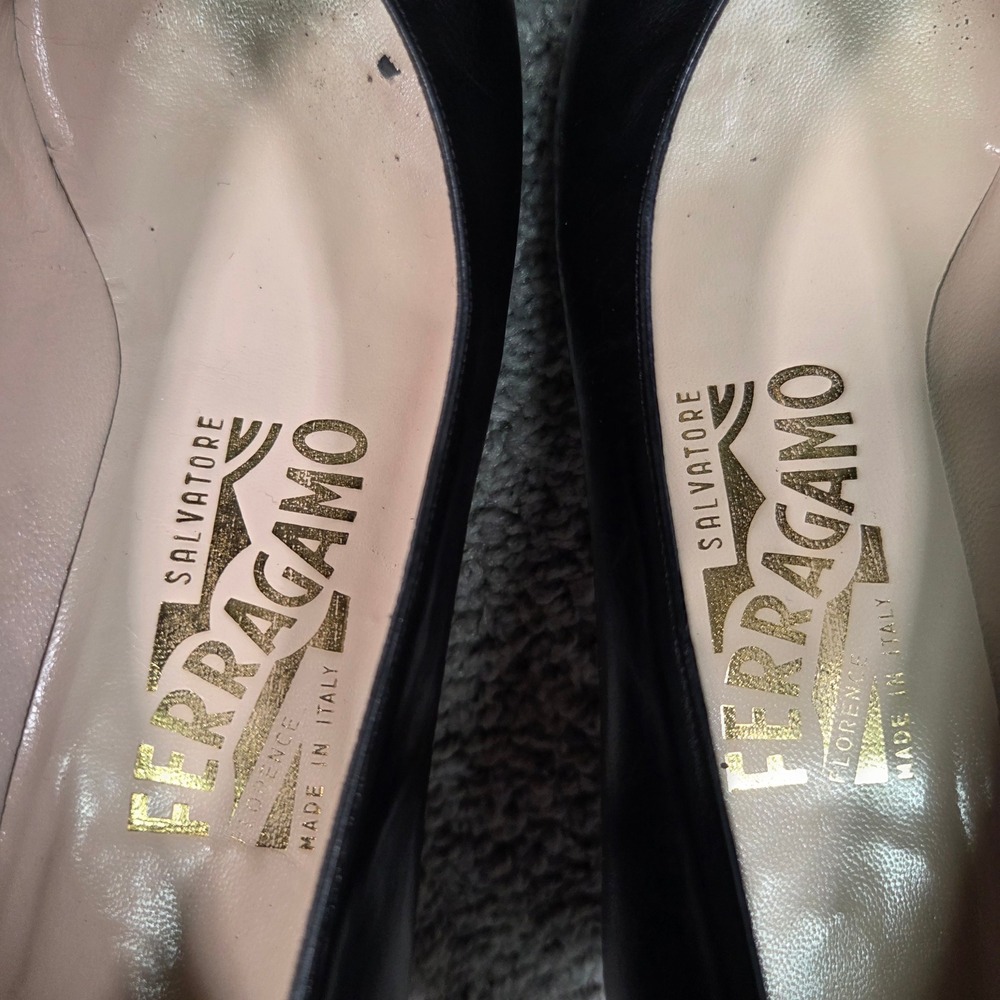 Salvatore Ferragamo Black Leather Pumps Womens 6.5 AA Vintage Heels Italy Siren - Picture 6 of 11